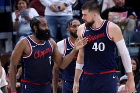 网页版登录入口-包含赛后迈阿密热火队长鼓劲——NBA季后赛节点到来；悬念犹存；球队文化再被提及的词条