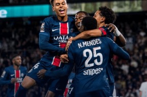 体育直播-包含冲刺阶段巴黎圣日耳曼备战欧联；远射贴柱细节曝光；管理层满意；年轻球员得到机会的词条