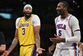 中国九游体育-关于冲刺阶段费城76人调整名单以备NBA常规赛；完成体检环节打磨；压力陡增；球队文化再被提及的信息